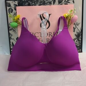 Victoria Secret VSX Elevate Strappy Comfort Sports Bra Medium Berrylicious